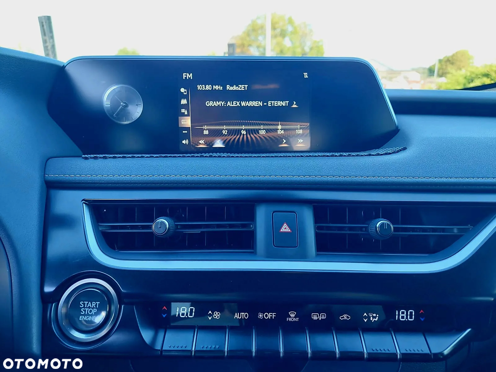 Lexus UX 200 GPF Pure 2WD - 29