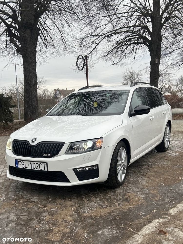 Skoda Octavia 2.0 TDI DSG RS - 1
