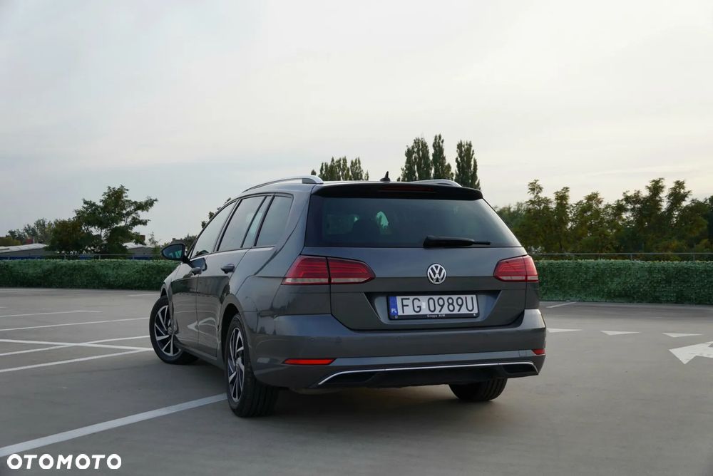 Volkswagen Golf - 7