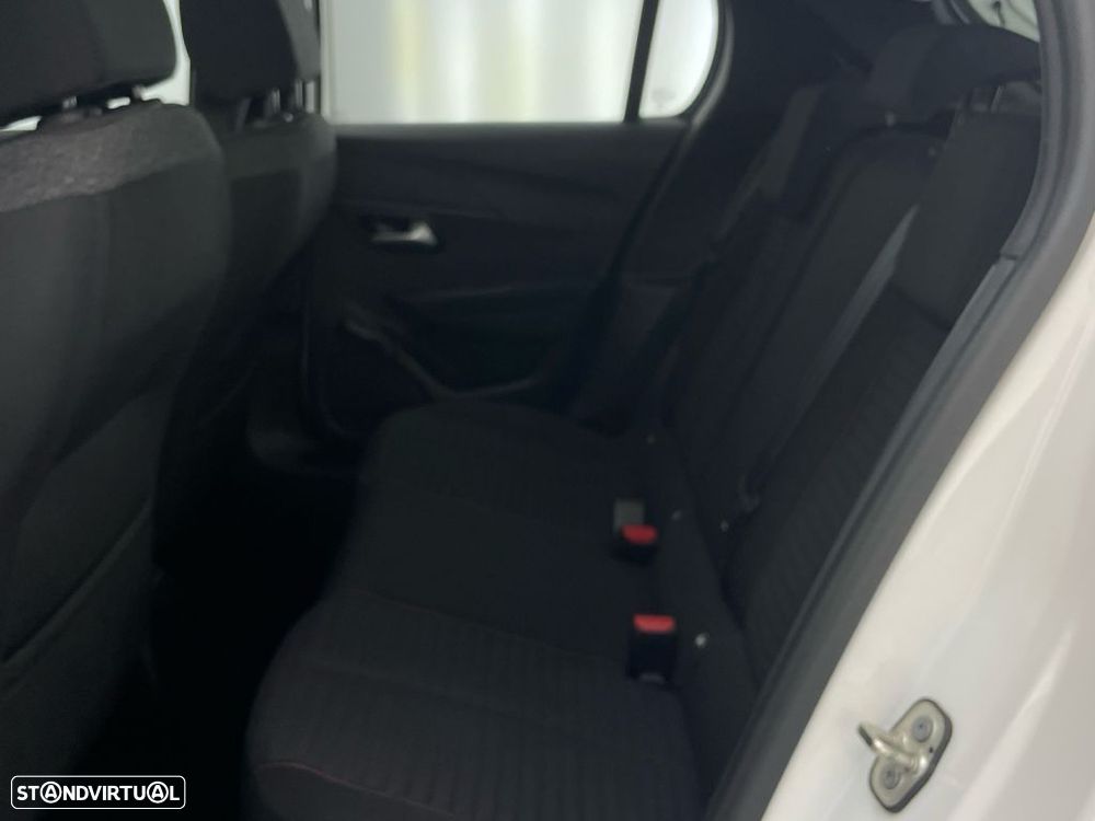 Peugeot 208 1.2 PureTech Active - 12