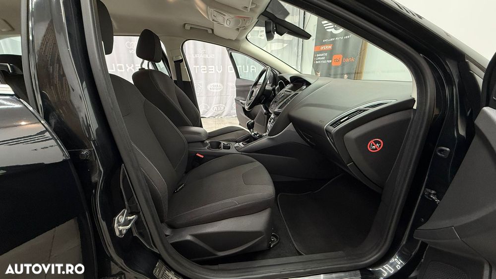 Ford Focus 1.0 EcoBoost Start-Stopp-System TITANIUM - 17