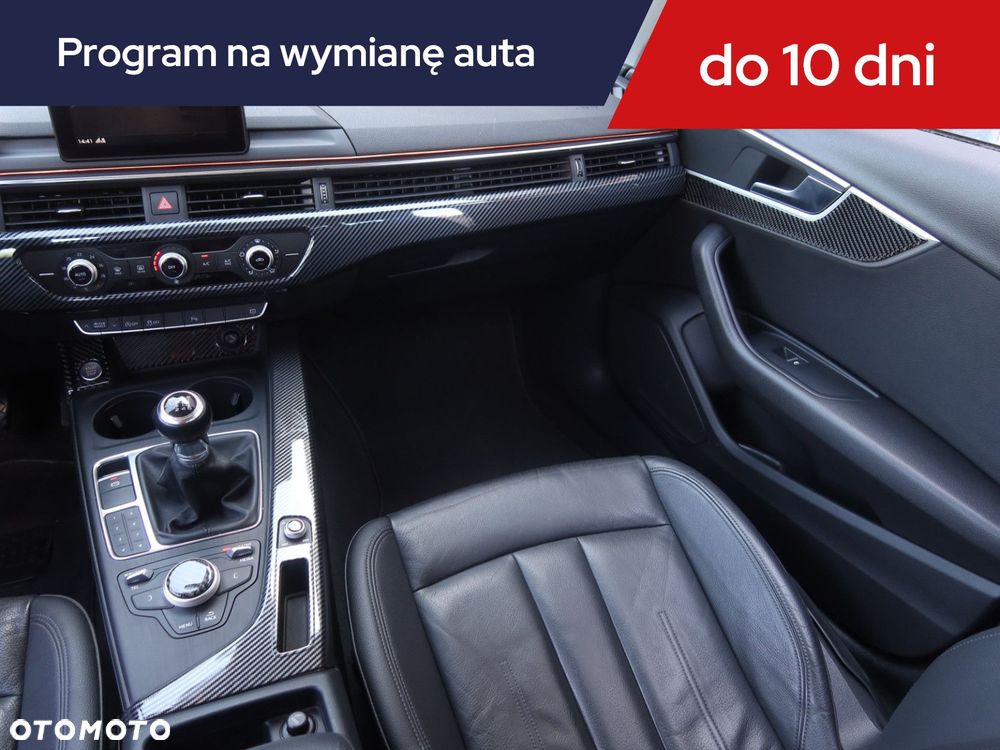 Audi A4 Limousine - 10