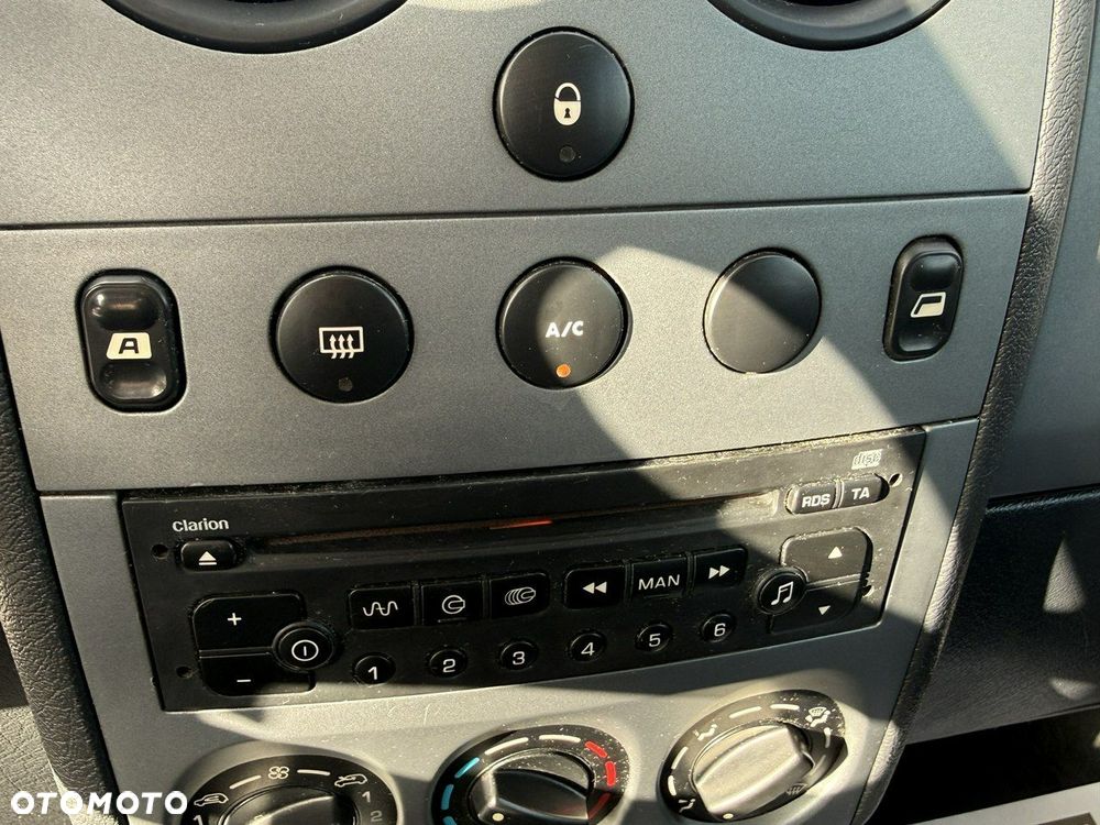 Peugeot Partner - 17