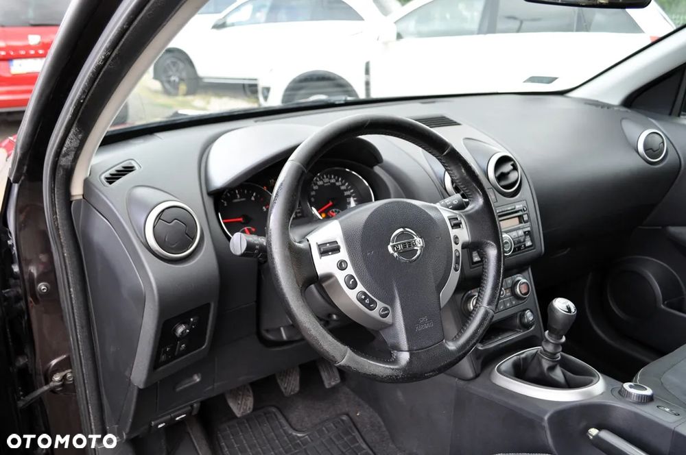 Nissan Qashqai - 15