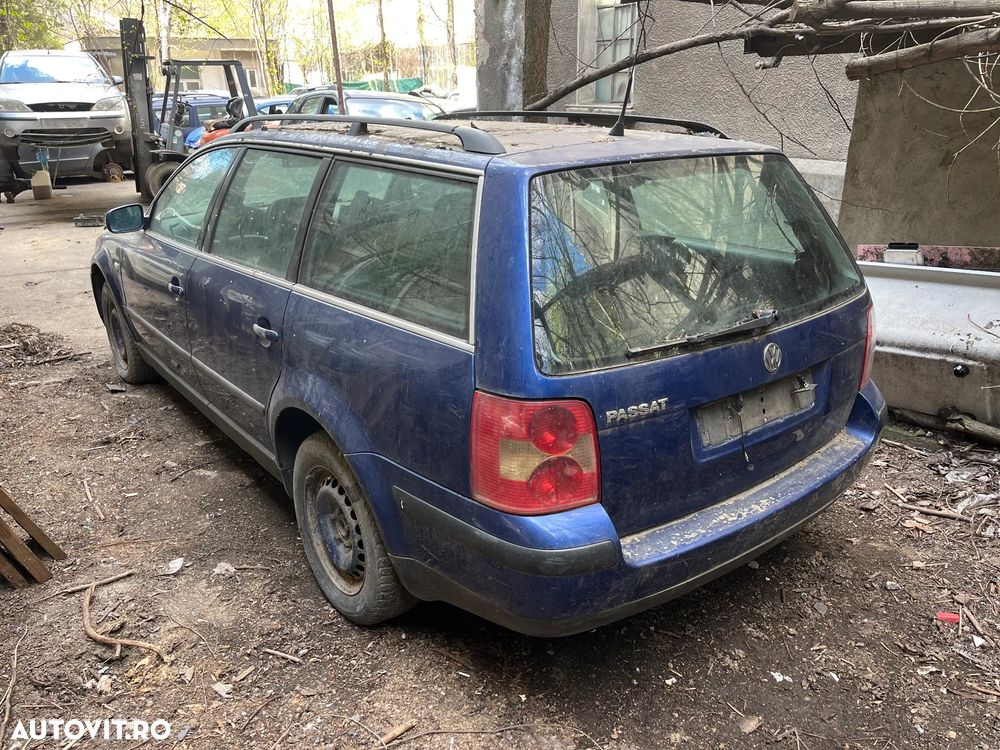 Dezmembrez VW Volkswagen Passat B5.5 break albastru 1,6 benzina ALZ albastru 2002 - 9