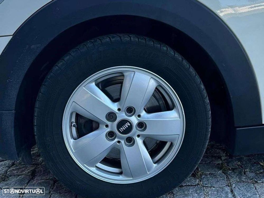 MINI 5 Portas One D - 4