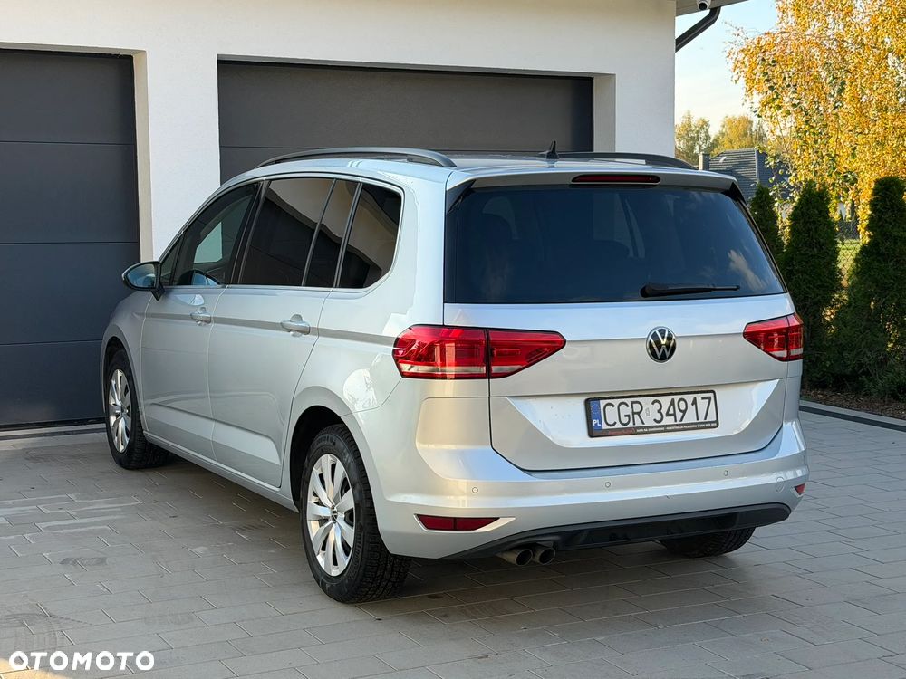 Volkswagen Touran 2021 photo 4
