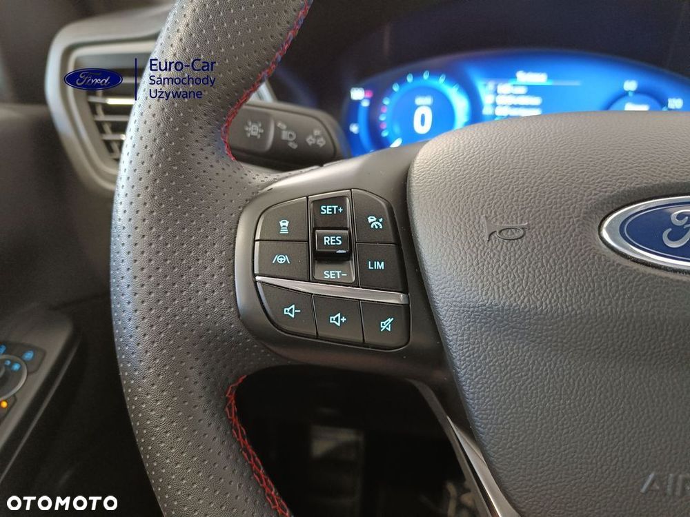 Ford Kuga 2.5 Duratec PHEV ST-LINE X - 24