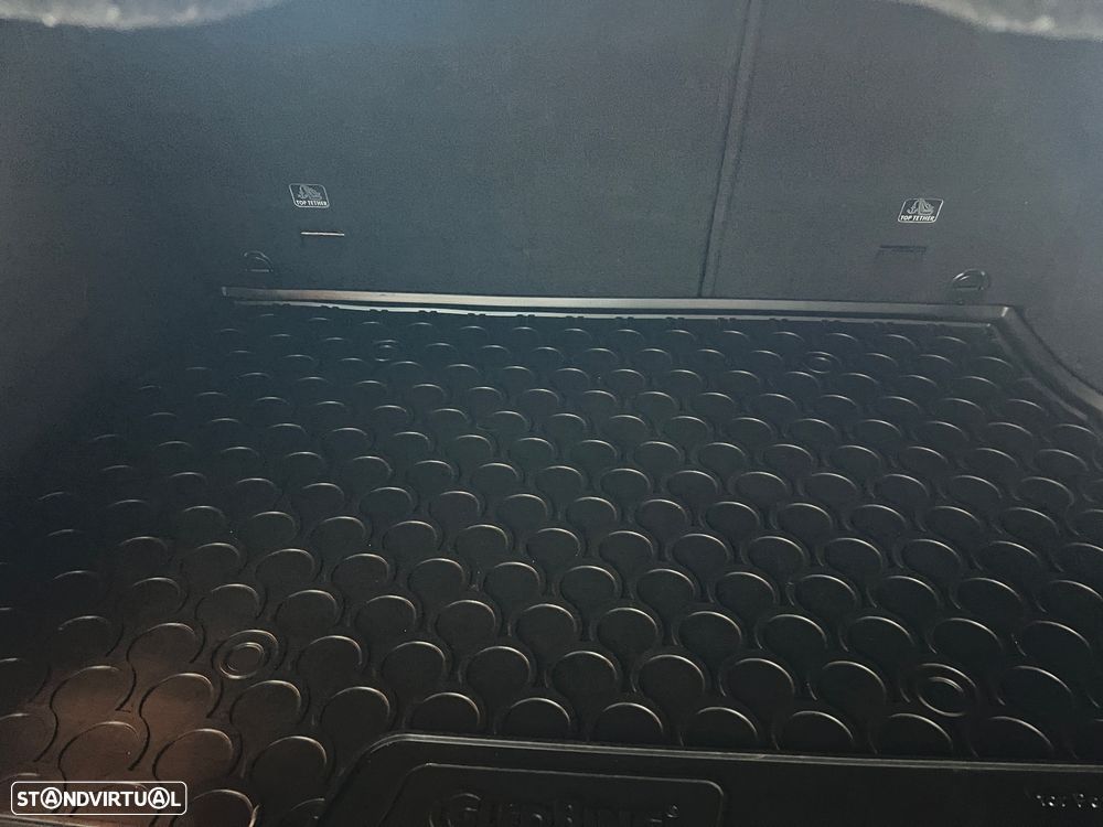 Peugeot 2008 PureTech 110 Stop&Start Crossway - 12