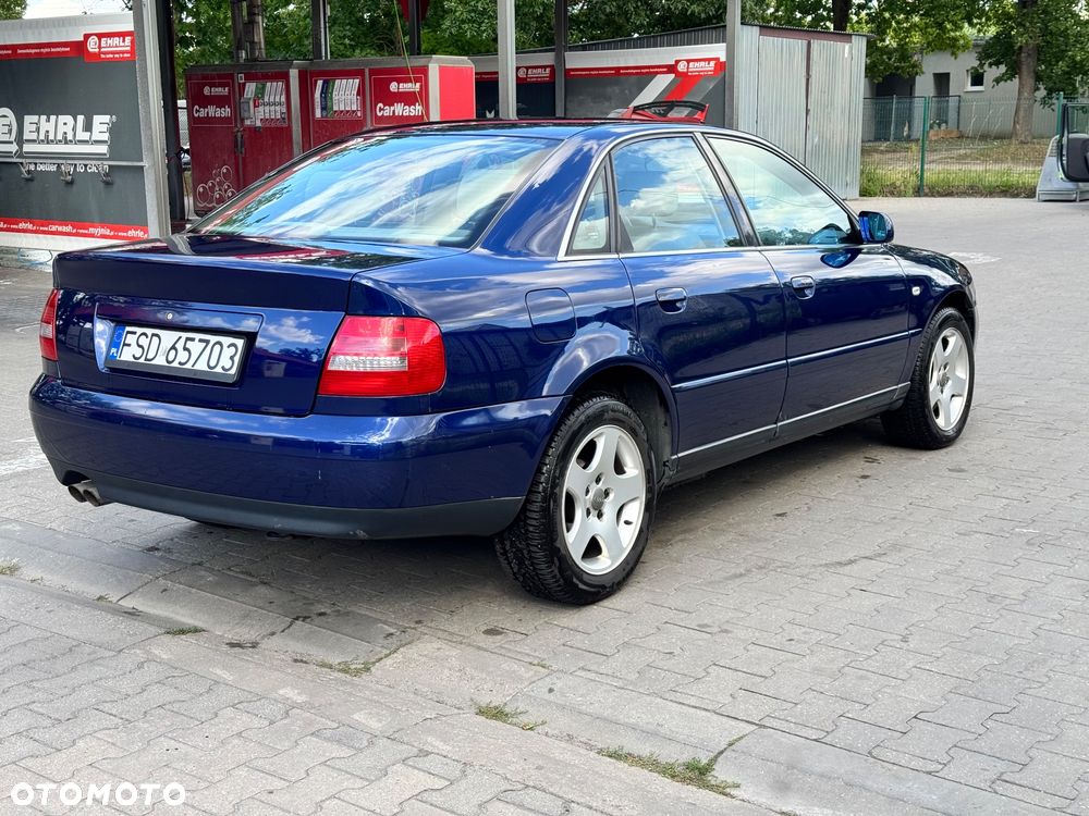 Audi A4 Limousine 2.4 Tiptronic - 4