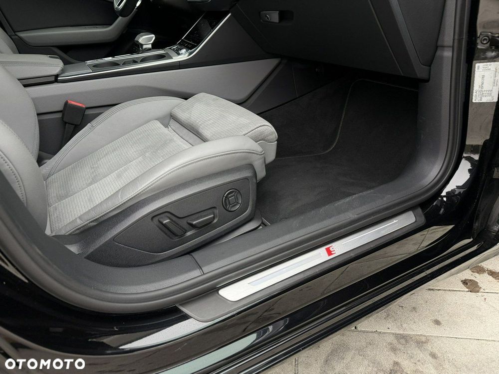 Audi A6 Avant 55 TFSI e quattro S tronic S line - 11