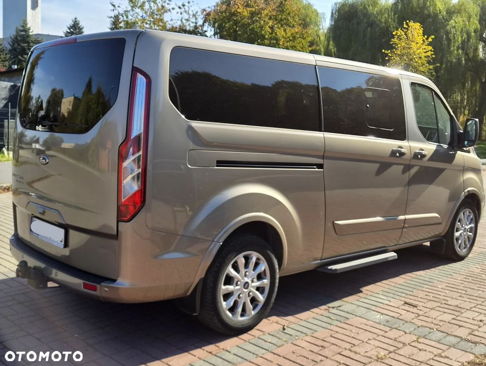 Ford Tourneo Custom 2.0 EcoBlue L2 Titanium - 2