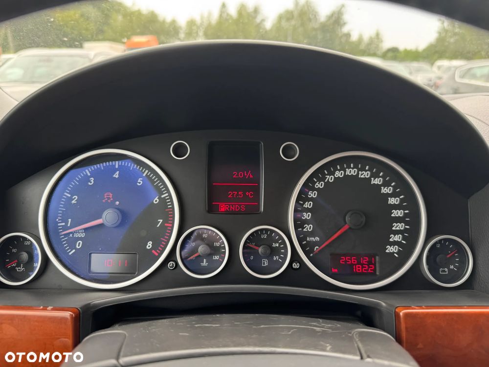 Volkswagen Touareg - 6