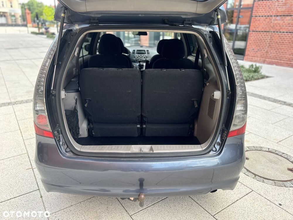 Mitsubishi Grandis 2.0 DID Intense - 15