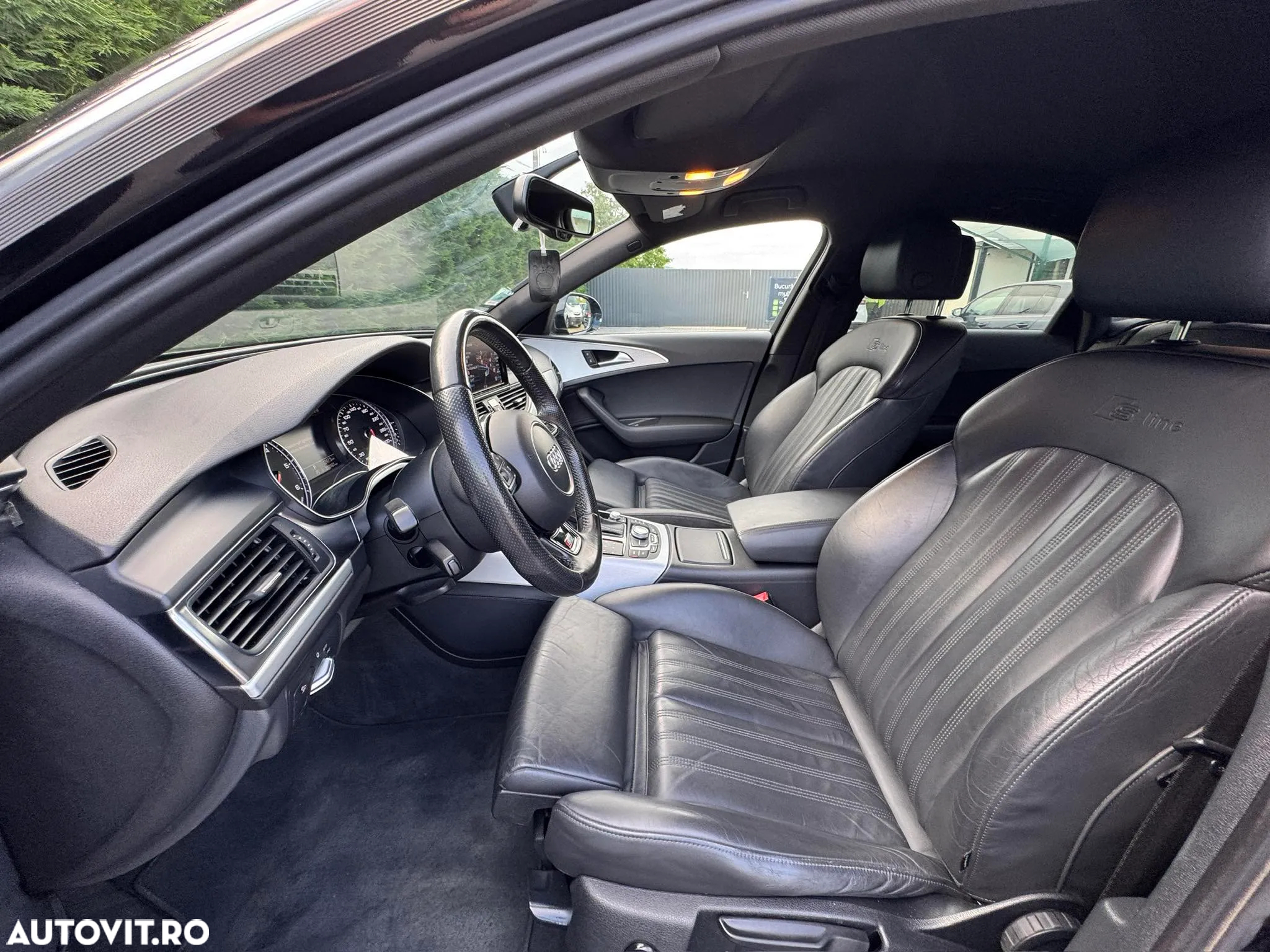 Audi A6 Avant 2.0 TDI Ultra S tronic - 14