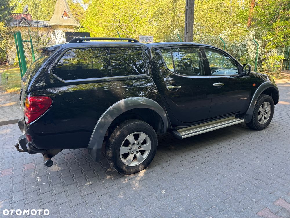 Mitsubishi L200 2.5 DID Intense + - 6