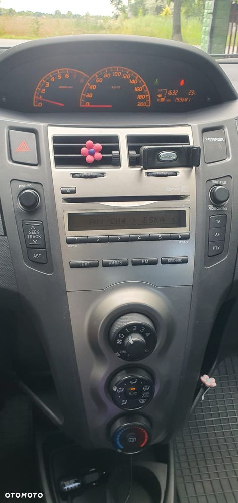 Toyota Yaris - 3