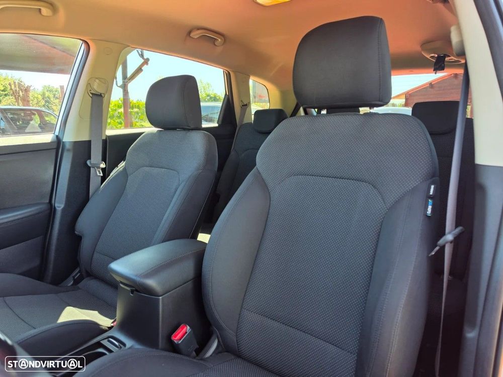 Kia Carens 1.7 CRDi ISG TX - 7