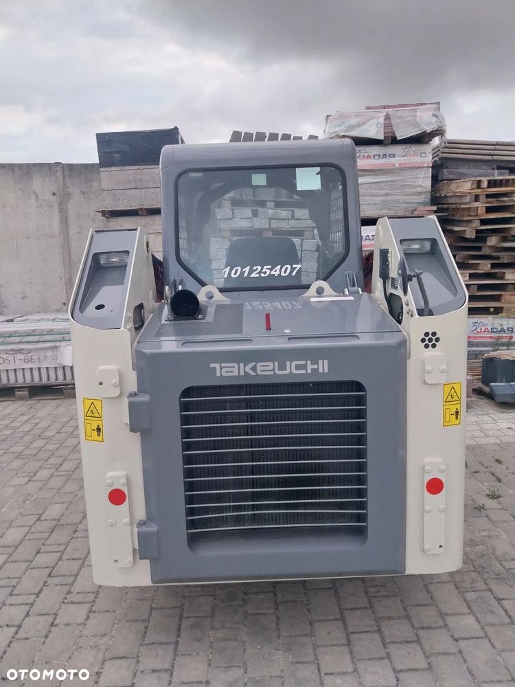 Takeuchi TL8 - 5