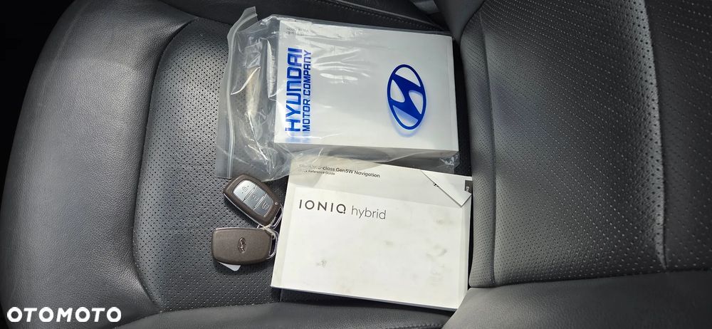 Hyundai IONIQ - 23