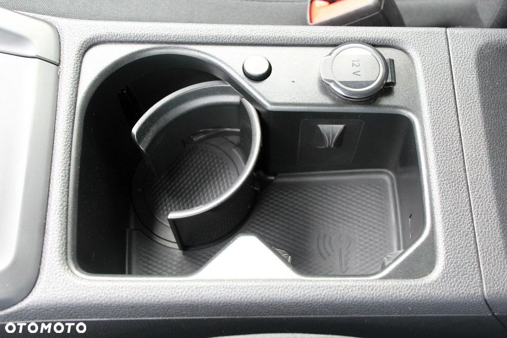 Volkswagen Golf 1.0 TSI - 24
