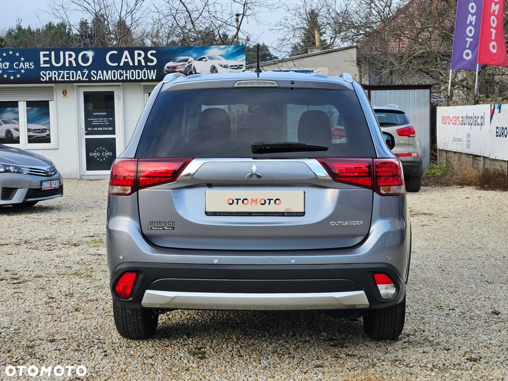 Mitsubishi Outlander 2.0 2WD Diamant - 13