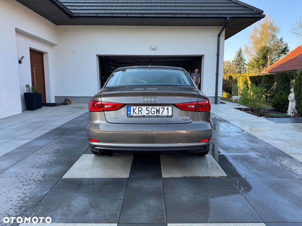Audi A3 Limousine 1.8 TFSI Quattro Attraction S tronic - 5