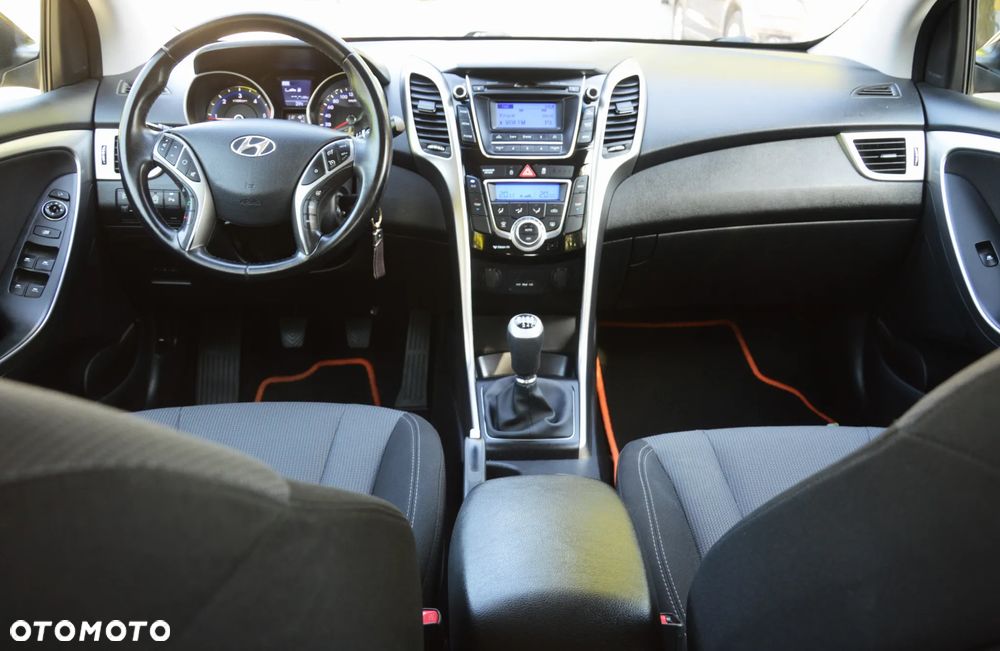 Hyundai i30 - 16
