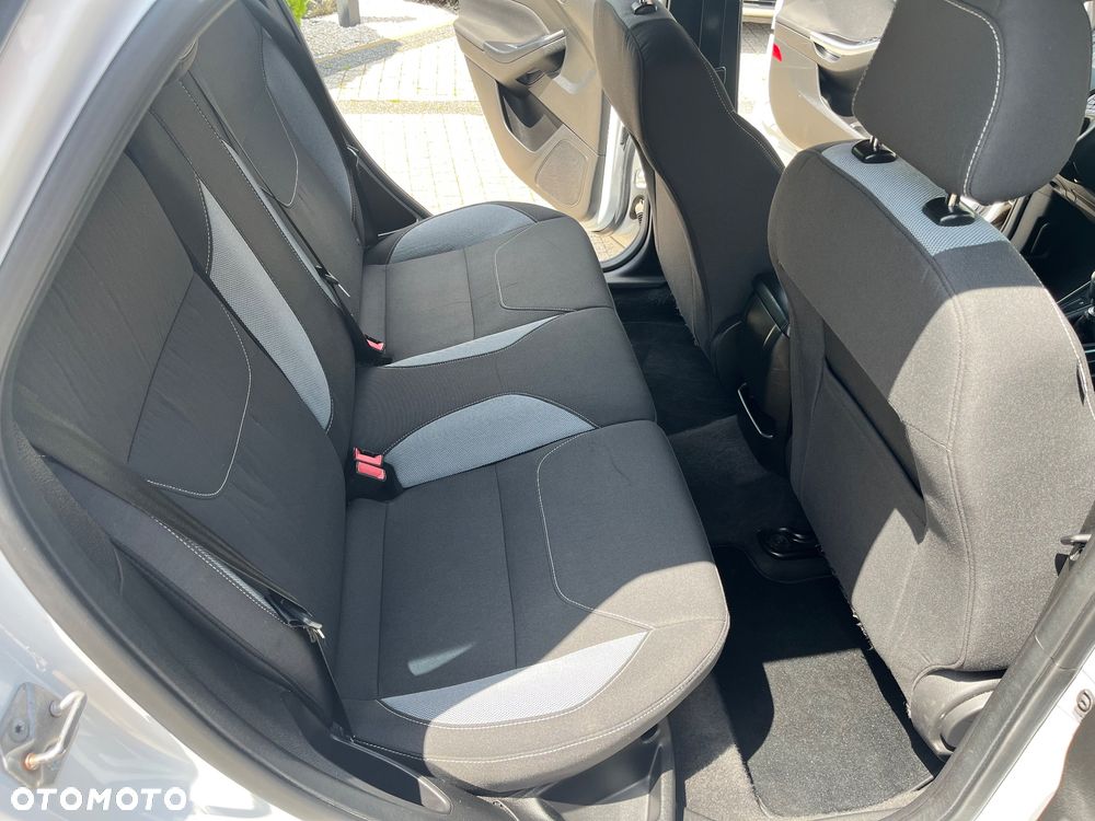 Ford Focus 2.0 EcoBoost ST - 15