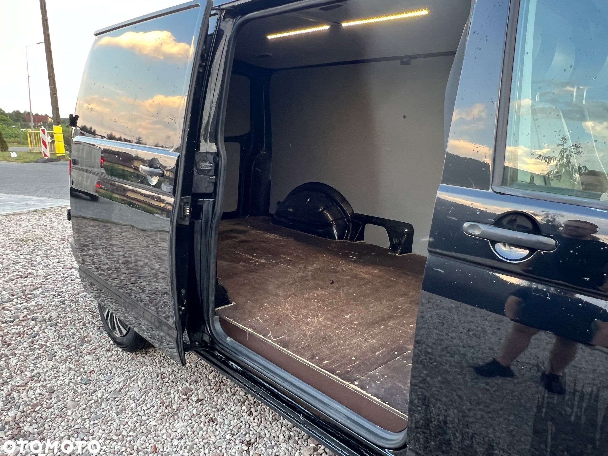 Volkswagen Transporter T5 - 16