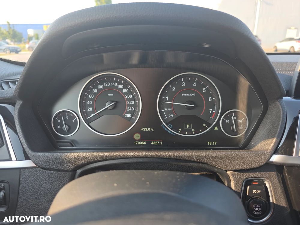 BMW Seria 3 330i xDrive AT Sport Line - 8