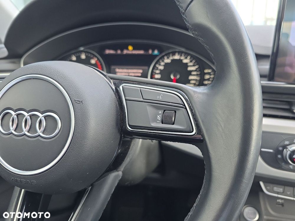 Audi A4 Limousine 35 TFSI mHEV Advanced S tronic - 16