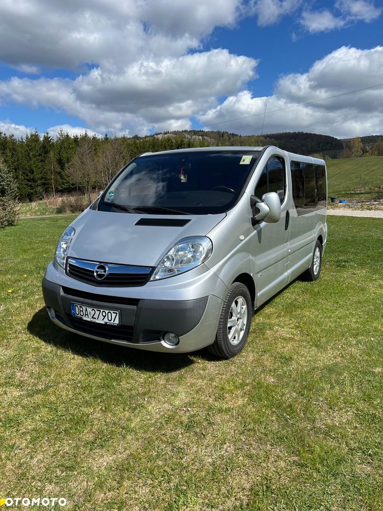 Opel Vivaro - 1