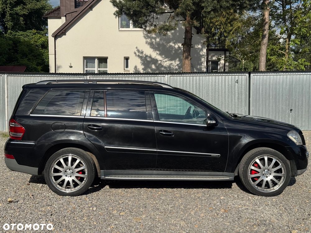 Mercedes-Benz GL - 7