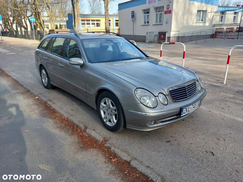 Mercedes-Benz Klasa E 320 CDI T Avantgarde - 18