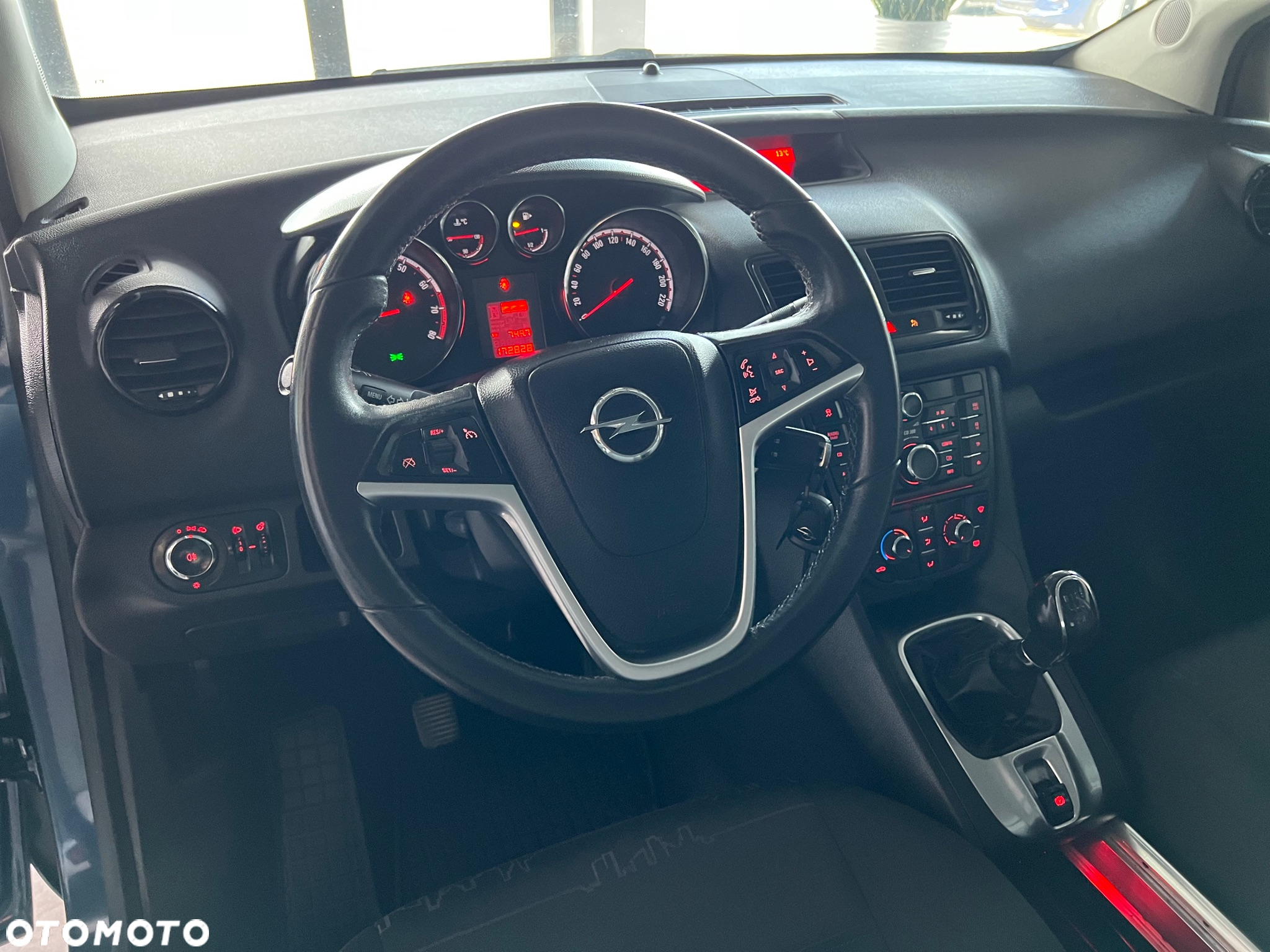 Opel Meriva - 12