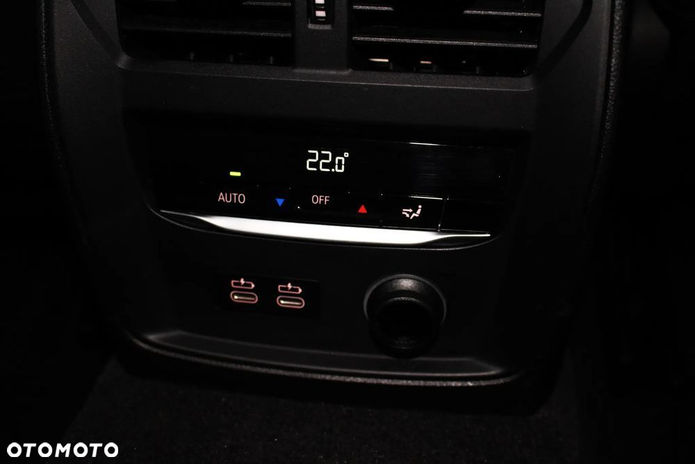BMW Seria 3 318d Sport Line - 20