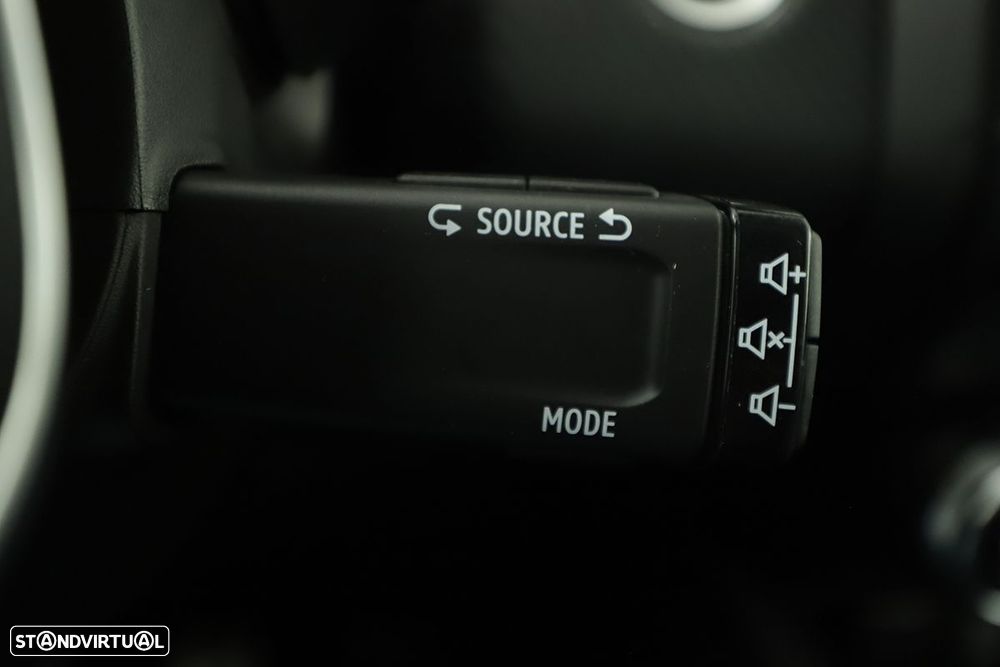 Renault Clio 1.0 TCe RS Line - 18