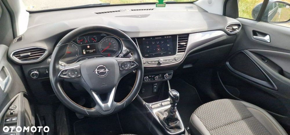 Opel Crossland X - 12