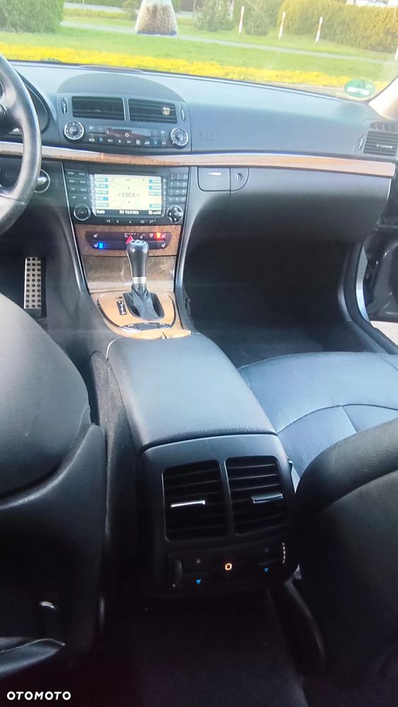 Mercedes-Benz Klasa E 320 CDI 7G-TRONIC Avantgarde BusinessEDITION - 9