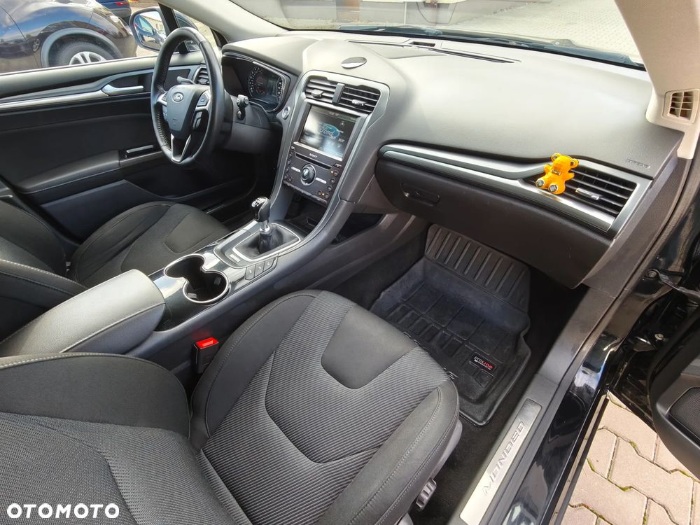 Ford Mondeo - 10