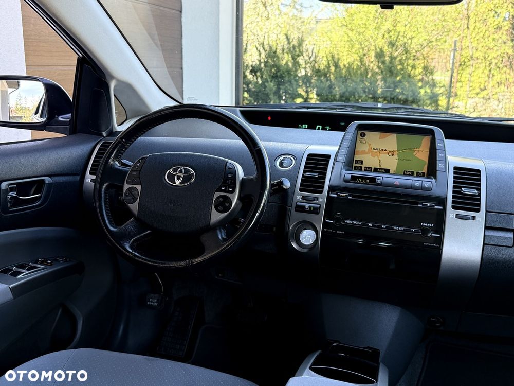 Toyota Prius 1.5 VVT-i Sol - 29