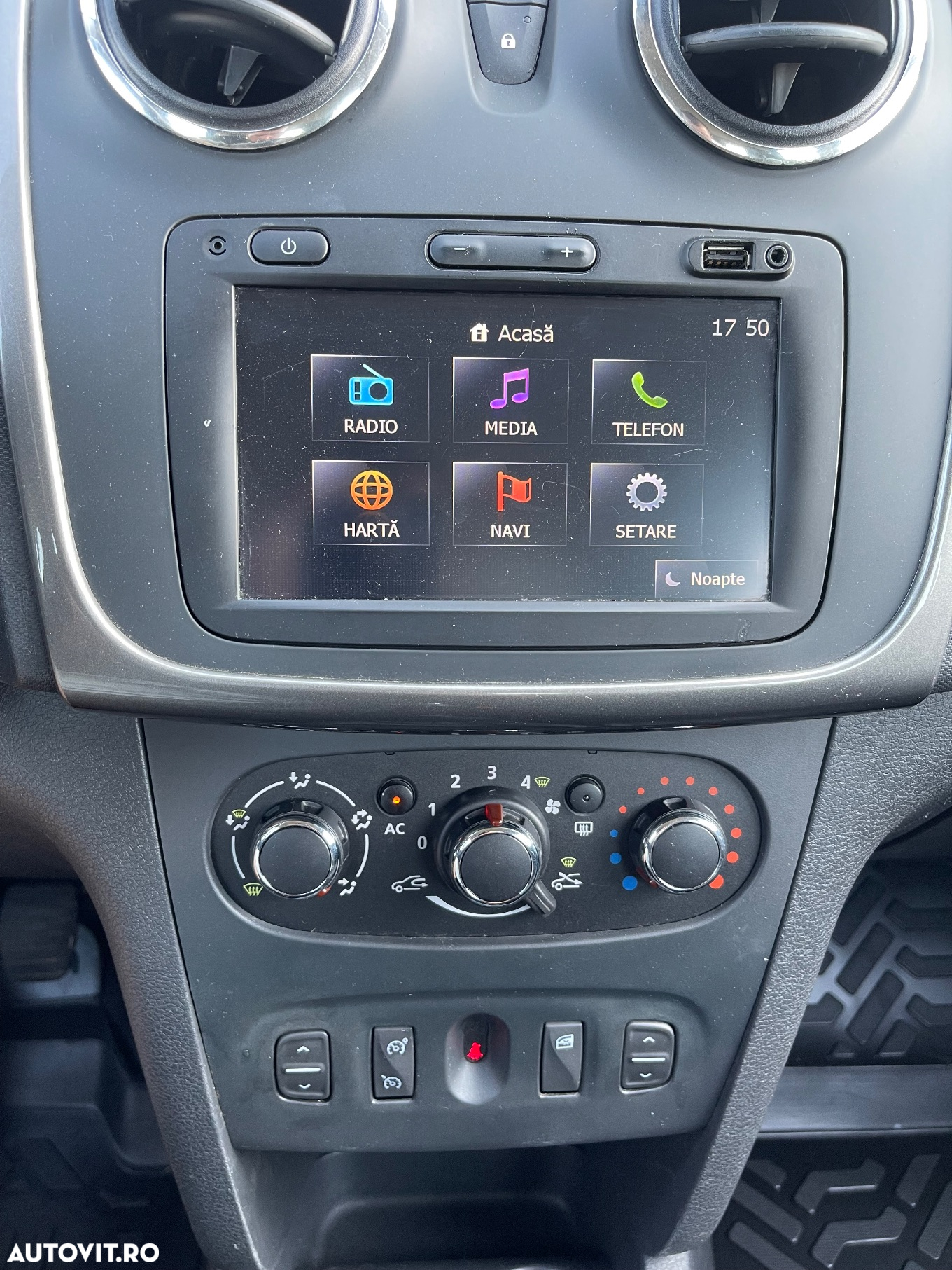 Dacia Logan 0.9 90CP Ambiance - 19