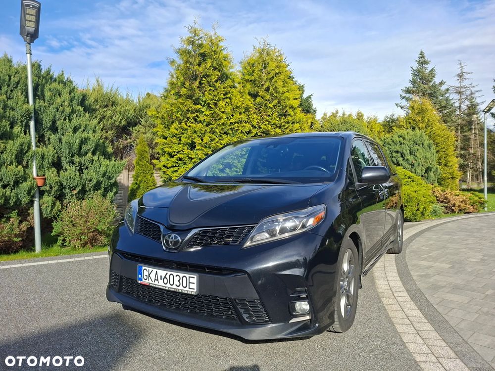 Toyota Sienna 3.5 V6 - 1