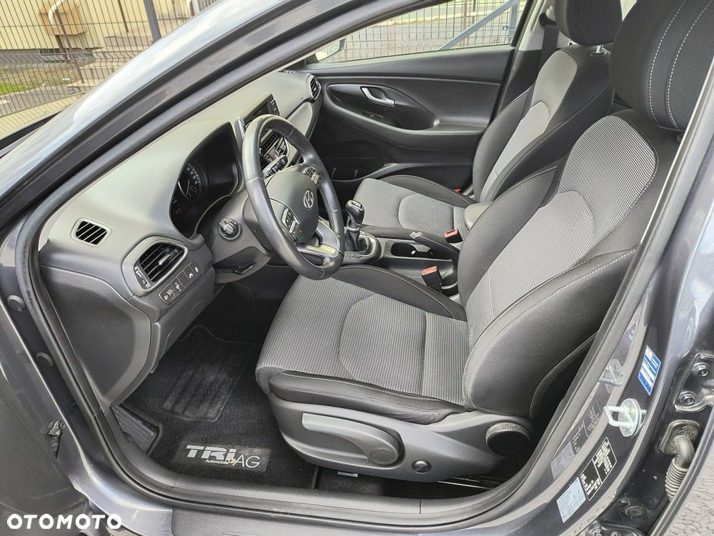 Hyundai i30 1.4 Comfort - 10