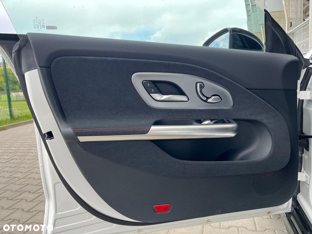 Mercedes-Benz CLA - 17