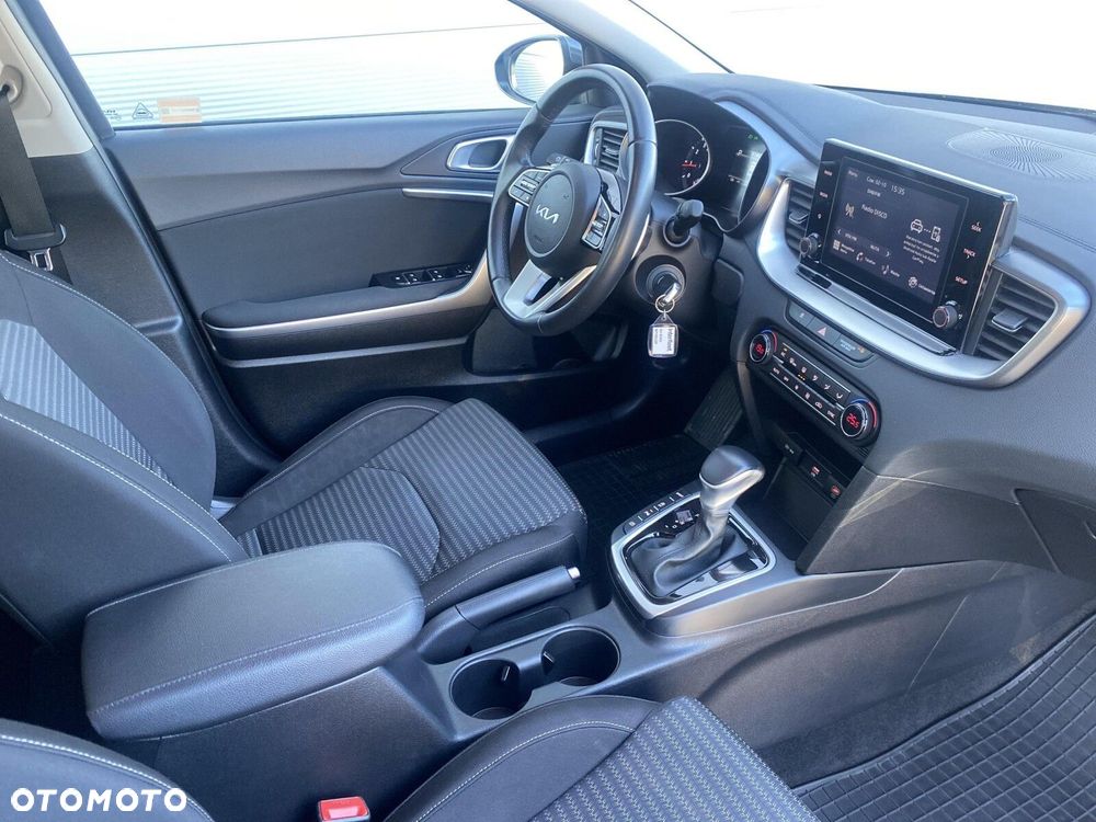 Kia XCeed - 25