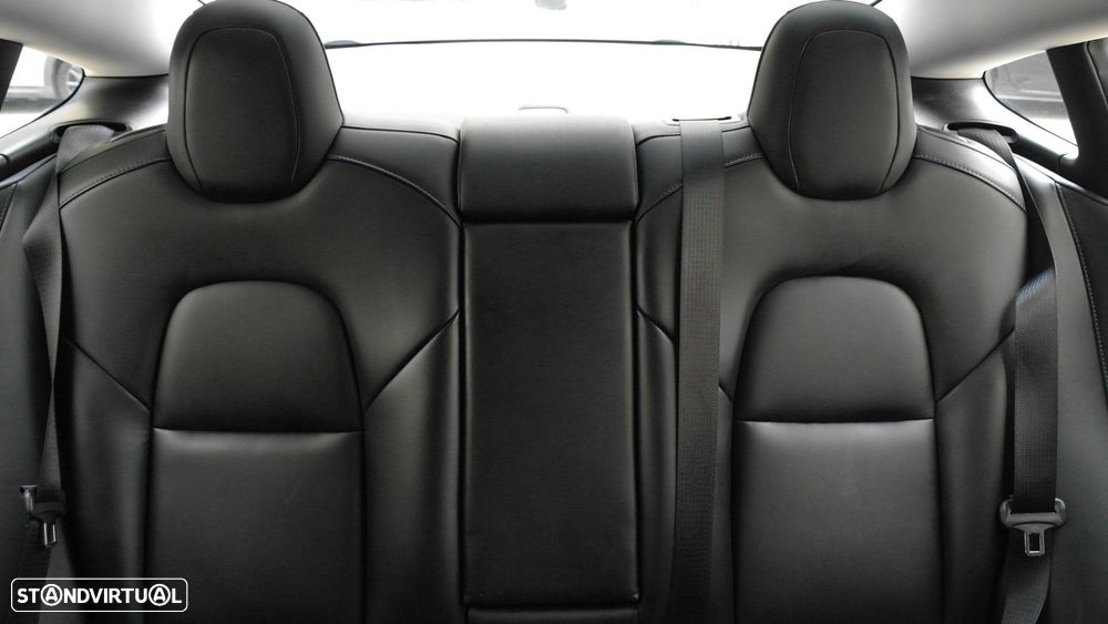 Tesla Model 3 Long Range Tração Traseira - 27