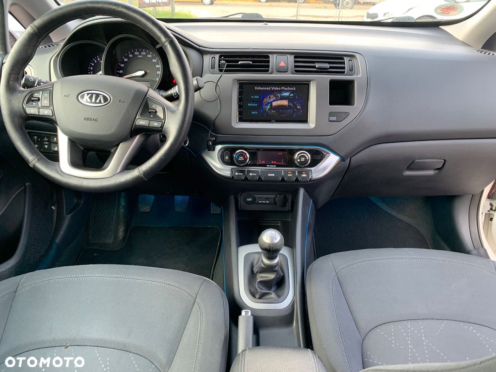 Kia Rio 1.2 Business Line - 30