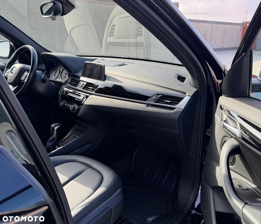 BMW X1 xDrive25i xLine - 12